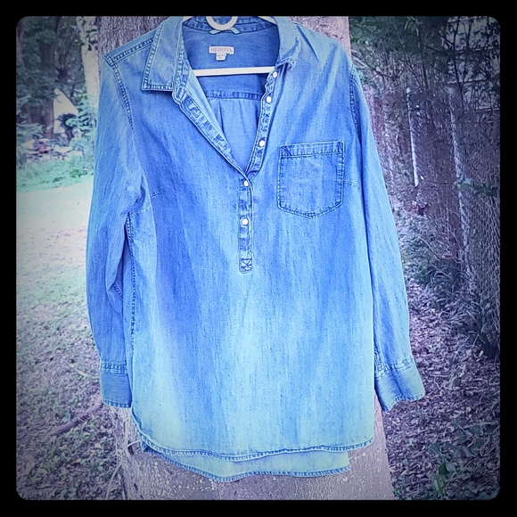 Merona Tops - Quarter length Merona blue jeans shirt